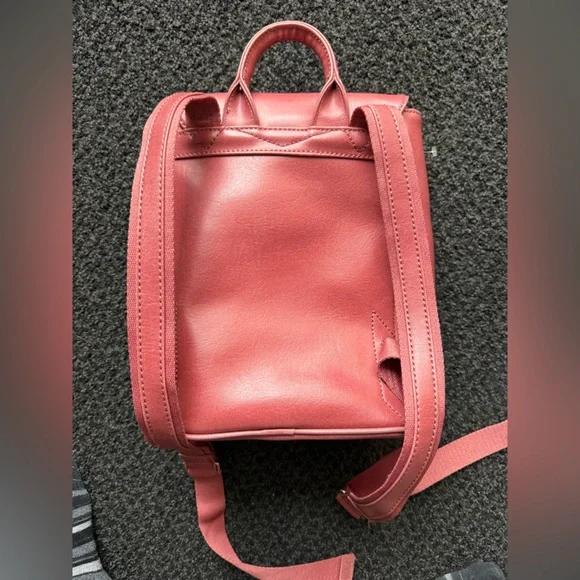 Matt & Nat Fabimini dark rose Vegan Leather Backpack - Picture 6 of 10